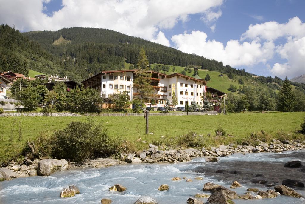 جيرلوس Alpenhotel Tirolerhof المظهر الخارجي الصورة