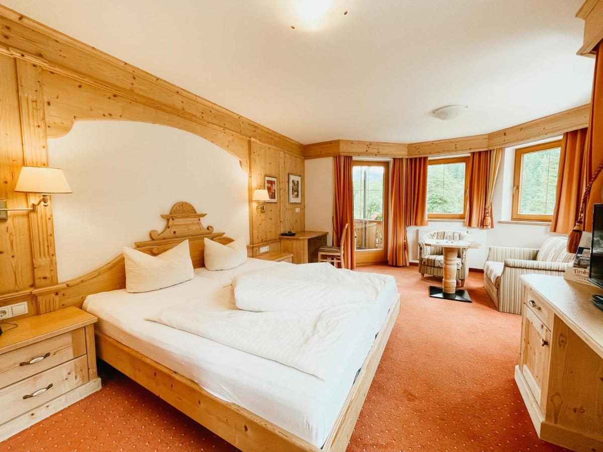 جيرلوس Alpenhotel Tirolerhof المظهر الخارجي الصورة